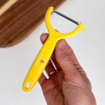 PELADOR VICTORINOX TOMATE Y KIWI - Imagen 5