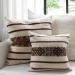 ALMOHADON ATAMISQUI CUADRADO CHOCOLATE