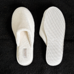 PANTUFLA TOALLA BLANCA - Imagen 3
