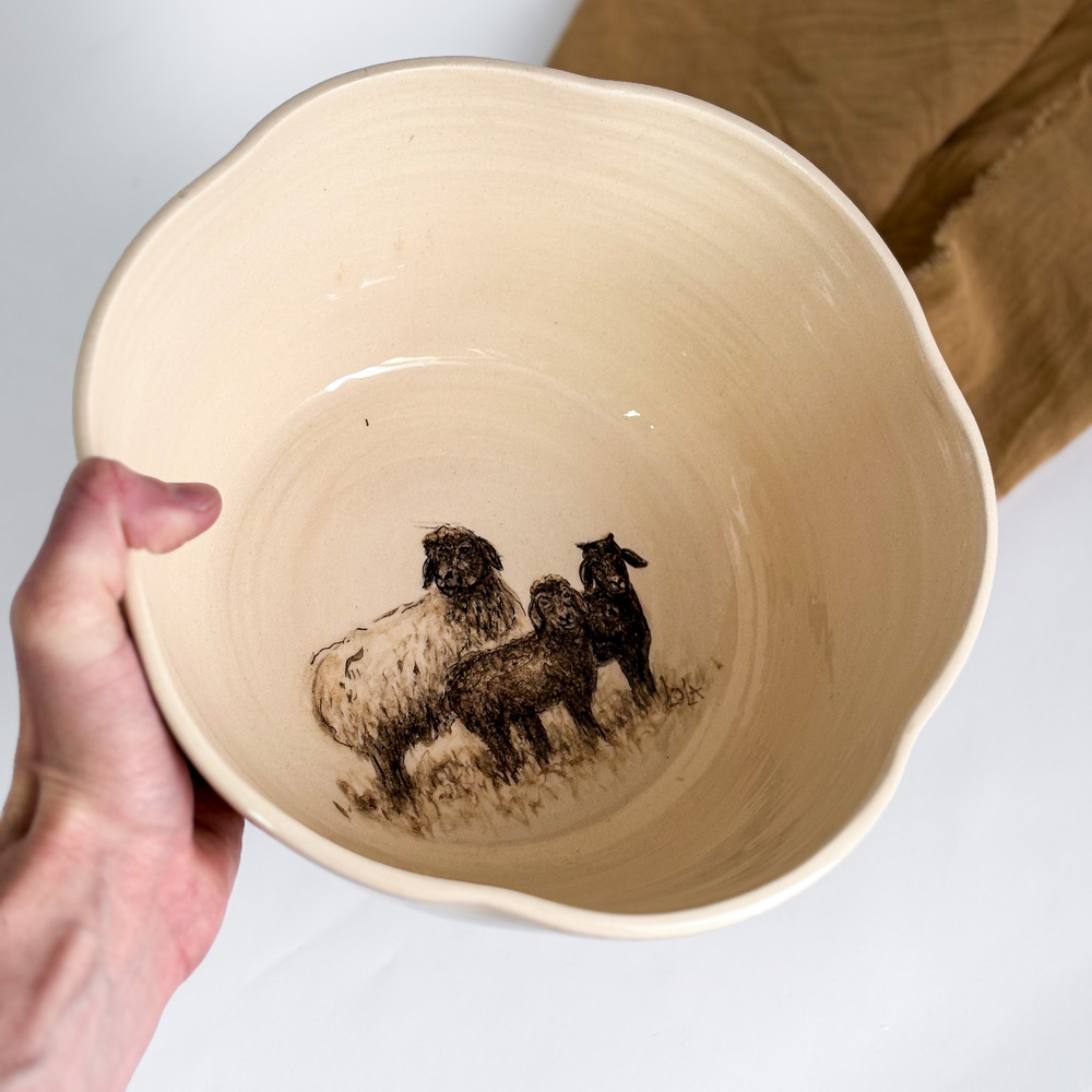 IMG_3680_jpg ENSALADERA DE CERÁMICA OVEJAS - Imagen 1