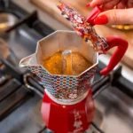 CAFETERA BIALETTI MOKA EXPRESS DOLCE&GABBANA ROJA - Imagen 4