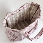 MAXI BOLSO FLOR ARENA - Imagen 2