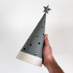 ADORNO PINO METAL CON ESTRELLAS Y LUZ 30 CM - Imagen 7