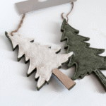 ADORNO PINOS COLGANTES TELA - Imagen 2