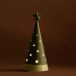 ADORNO PINO METAL CON ESTRELLAS Y LUZ 30 CM - Imagen 2