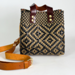 CARTERA MINIBAG MEXICO ROMBOS DORADOS Y NEGROS - Imagen 4