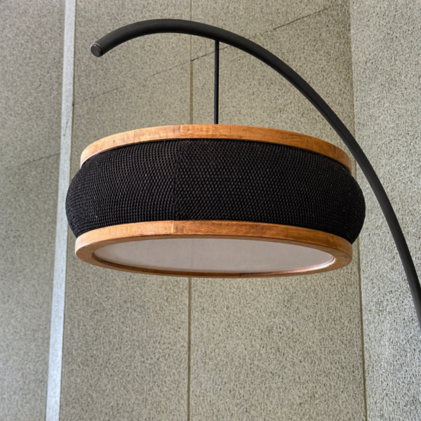 LÁMPARA DE PIE DONNA