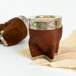 MATE IMPERIAL DE CUERO PELUDO BASE PLANA - Imagen 5