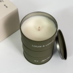 VELA DRUM LOUIS & LEWIS ROSSO-GREEN 320ML - Imagen 2