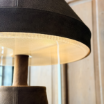 LÁMPARA HONGO DE CUERO MARRÓN - Imagen 5