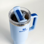 VASO STANLEY QUENCHER 1.182ML CONFLOWER GLOSS - Imagen 3