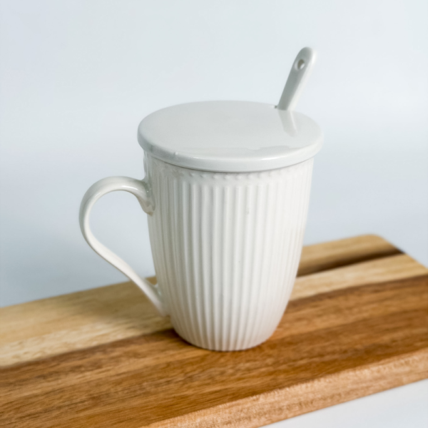 TAZA CON TAPA Y CUCHARA LINES 300ML